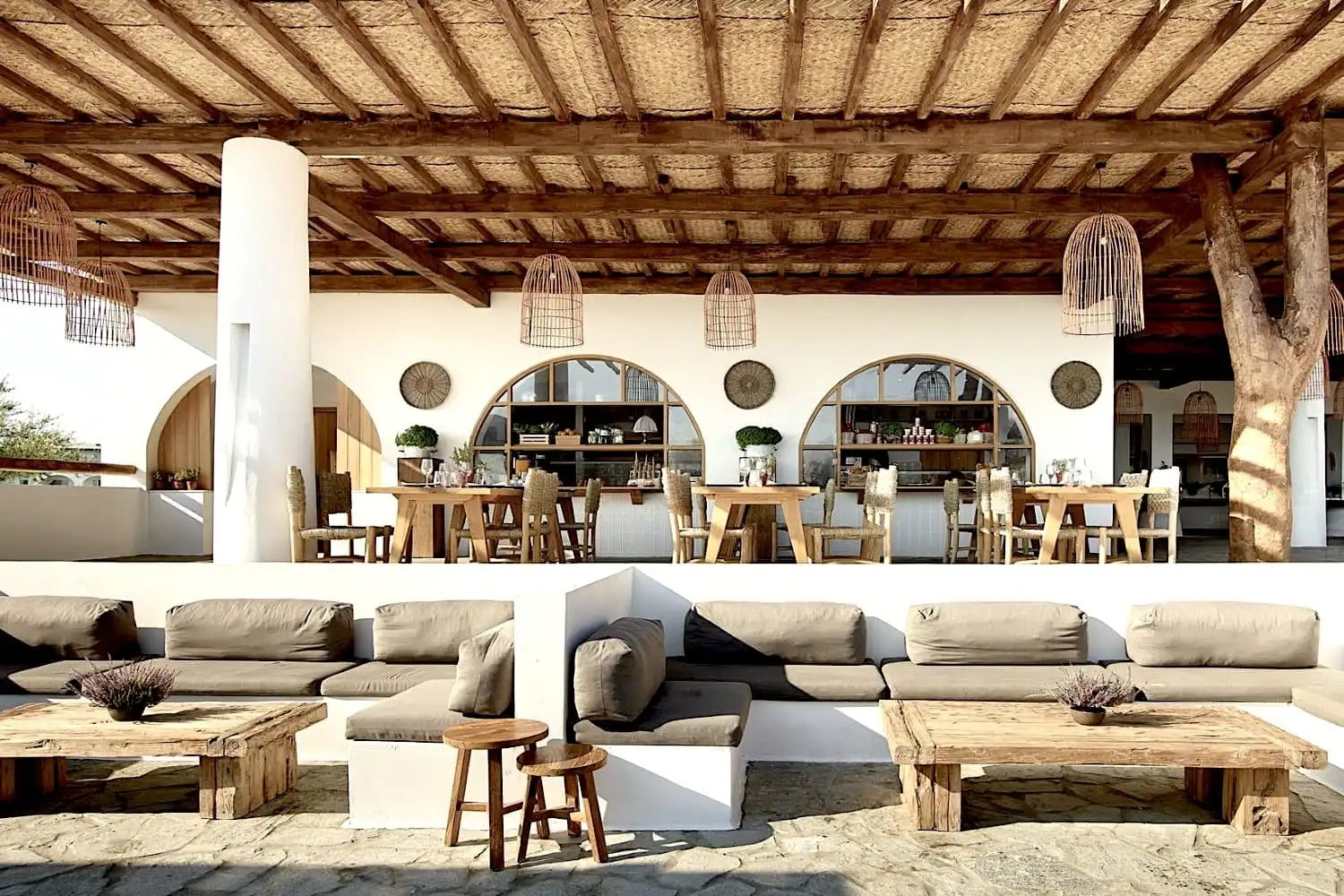 Tables basses en bois pour extérieur